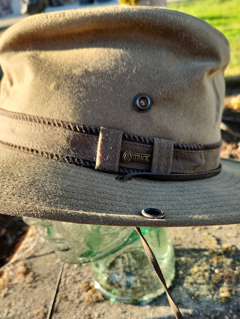 Waxed Cotton Outback Hat in Olive with Chin Cord